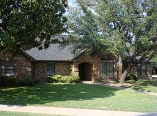 2005 Sandy Way, Bedford, TX 76021