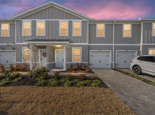 1197 Port Blue Way, Lady Lake, FL 32159