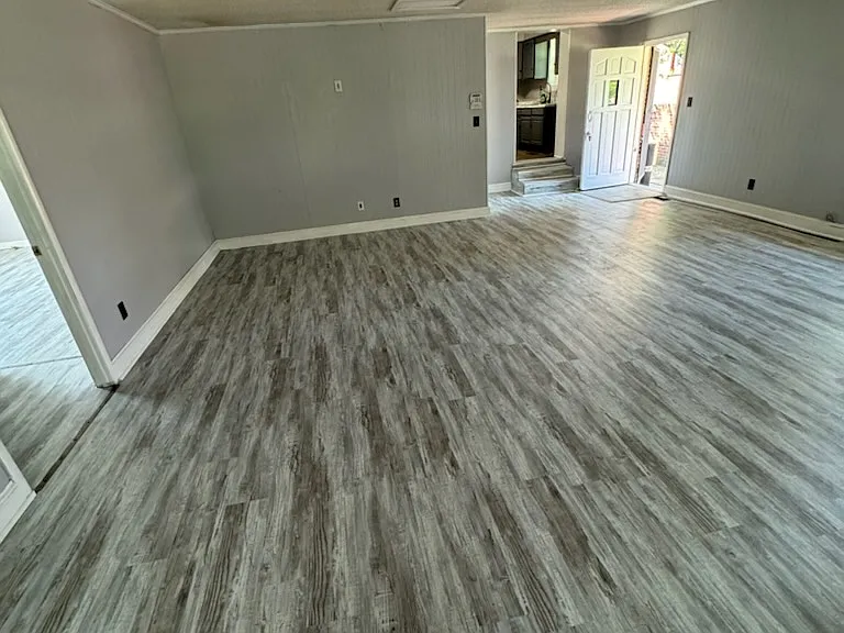 921 Brookside Dr — Photo 8