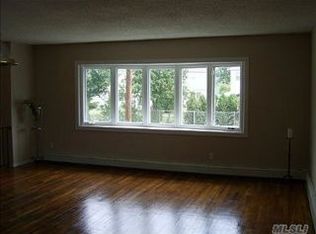 54 Baldwin Rd, Hempstead, NY 11550