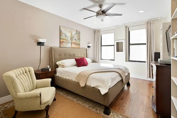 Sold by Town Residential | media 22