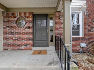 15832 Kersten Ridge Ct, Chesterfield, MO 63017