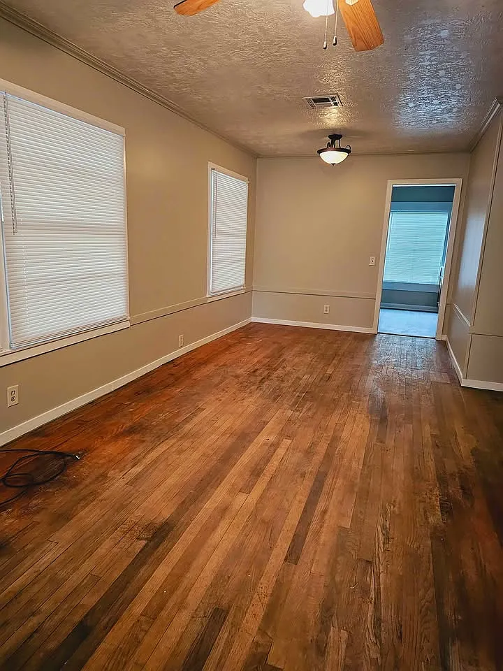 3 bed, 1000 sqft, $950 — Photo 1