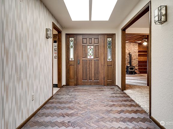 5th image of 12903 74th Street NE