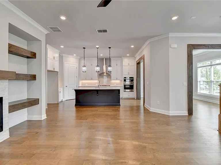4536 Molder Dr — Photo 18