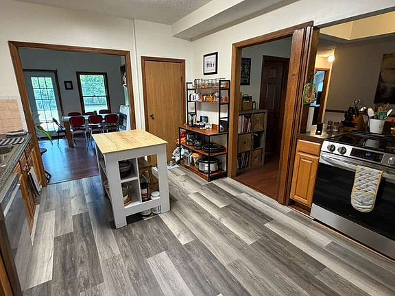 4th image of 13333 Harmony Rd