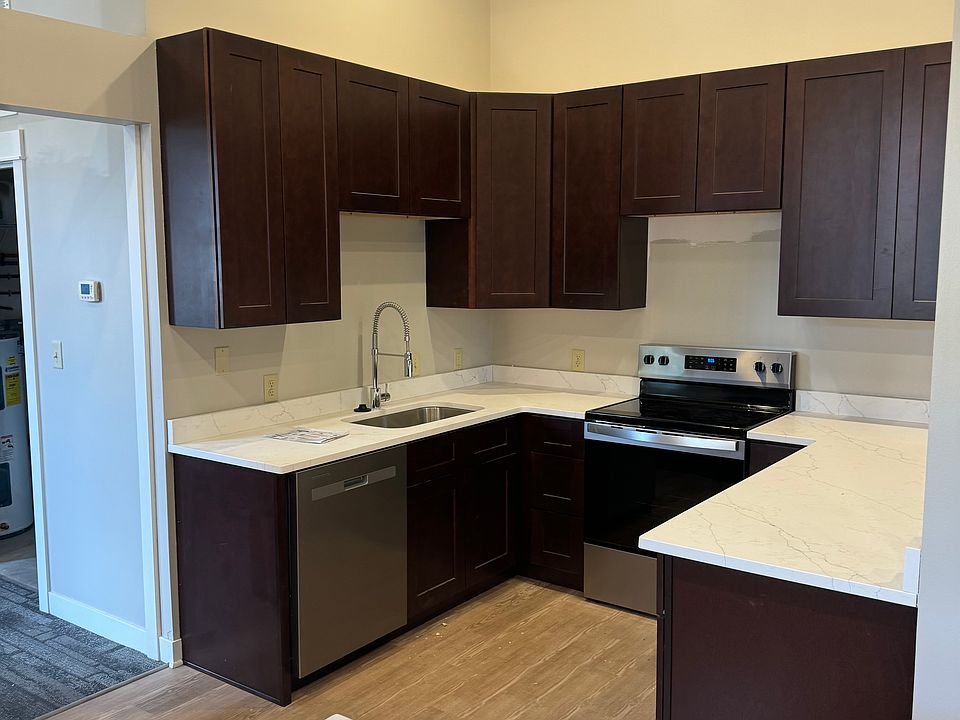 1st image of 432 S 11th St #1