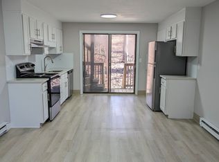 36 Hart Cir APT 4, Waterbury, CT 06705