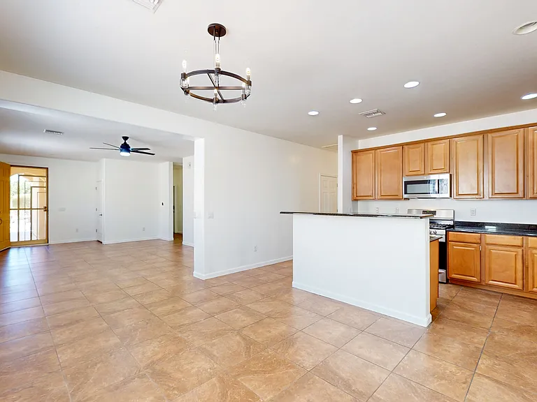7123 W Festival Way — Photo 7