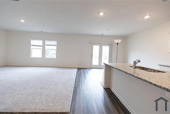 7662 Saffron Ave — Photo 4