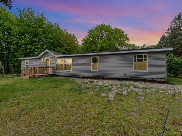 5258 S Graham Rd, Saint Charles, MI 48655