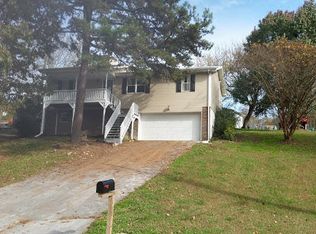 9040 Chip Dr, Soddy Daisy, TN 37379