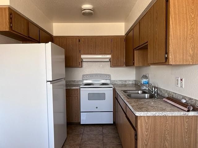 1st image of 2181 Clearwater Dr APT 3