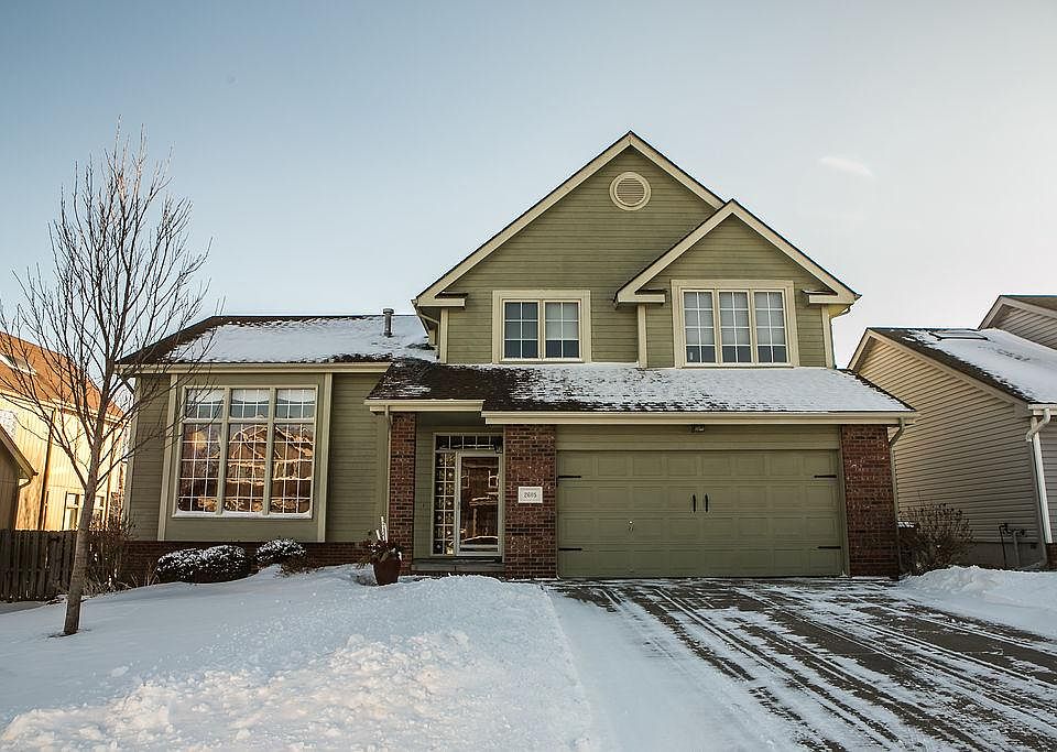 1st image of 2605 Tulip Ln