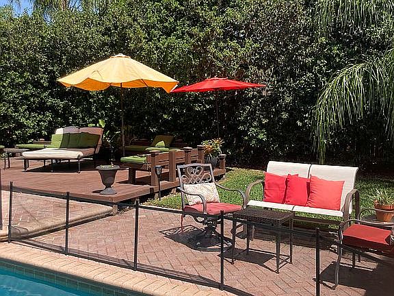 5th image of 3941 Carnaby Dr
