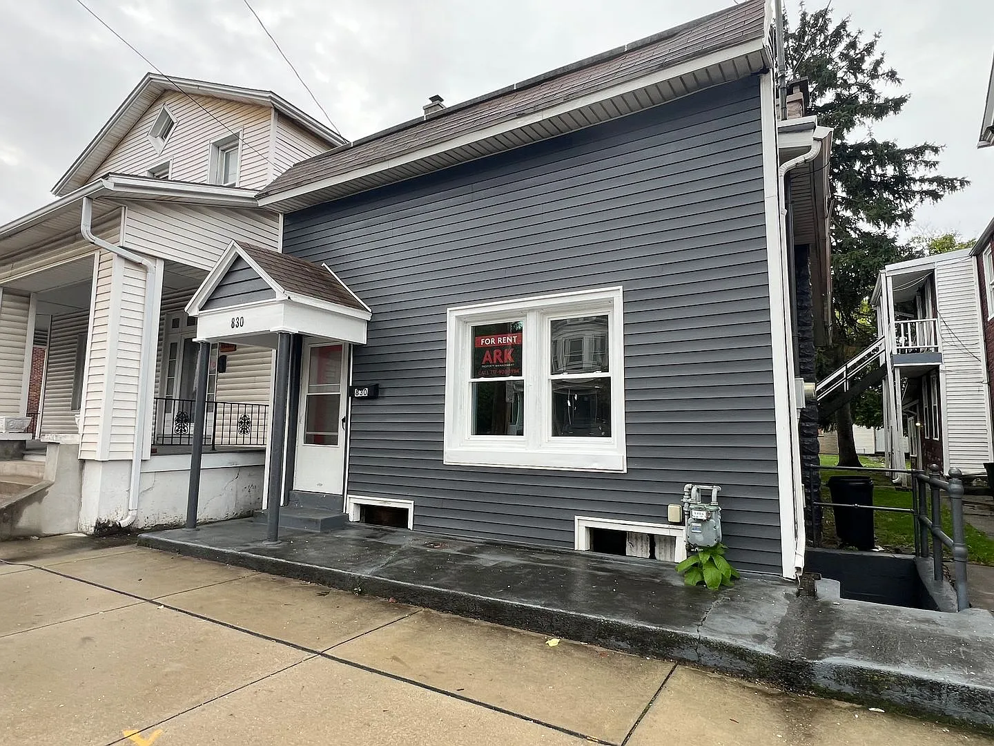 Fully Renovated 2 Bedroom Single Family Home — Photo 1