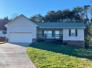 8634 Crosswind Landing Ln, Knoxville, TN 37924