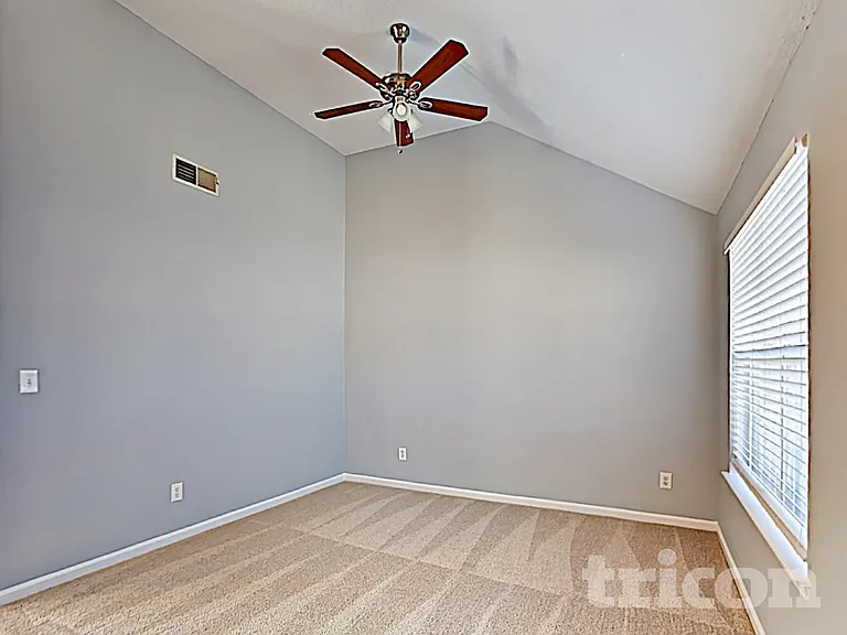 216 Ernestine Way — Photo 4