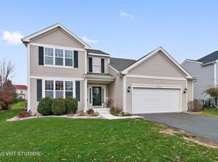 611 Thompson Ave, North Aurora, IL 60542