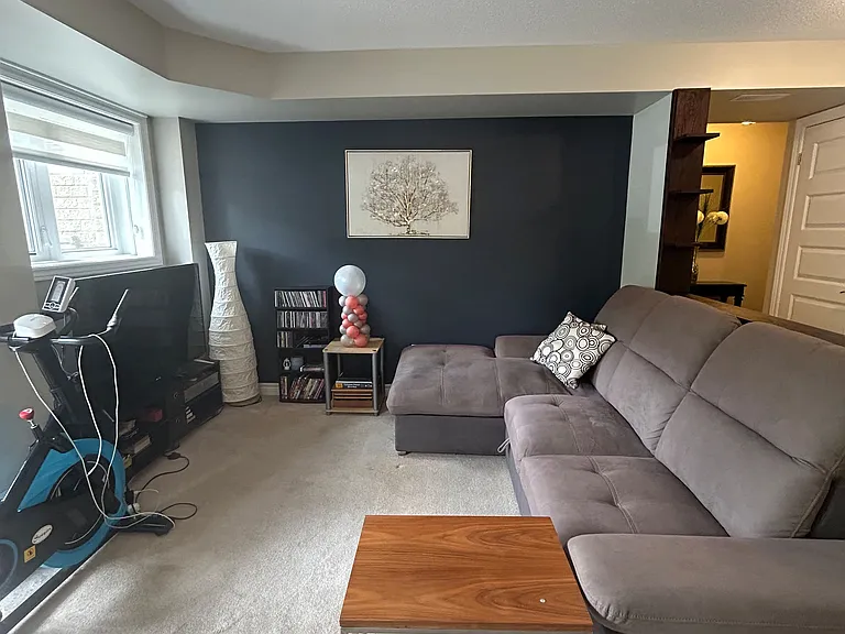 305 Cresthaven Dr #1 — Photo 8