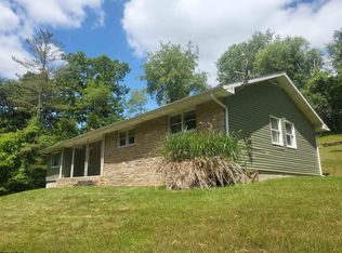 304 Jim Kennedy Rd, Fairmont, WV 26554