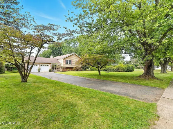 18 Hance Boulevard, Freehold, NJ 07728