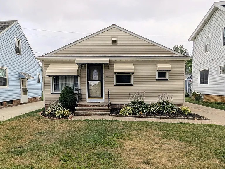 3207 Wellington Ave — Photo 1