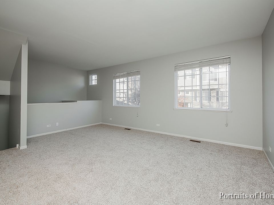 1870 Fredericksburg Ln Aurora IL Zillow