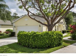5782 Greenwood Cir, Naples, FL 34112
