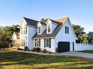 16236 150th St, Bonner Springs, KS 66012