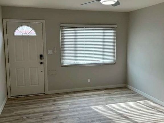 4th image of 4067-4079 Normal St #4073-1/2