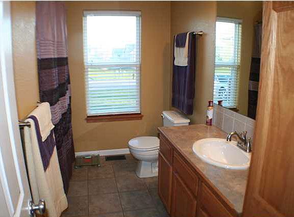 4th image of 506 Country Lane Dr