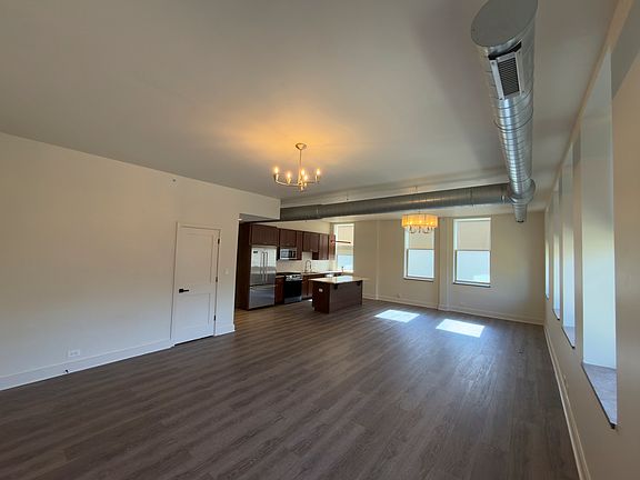 4th image of 95 Grant St APT 1