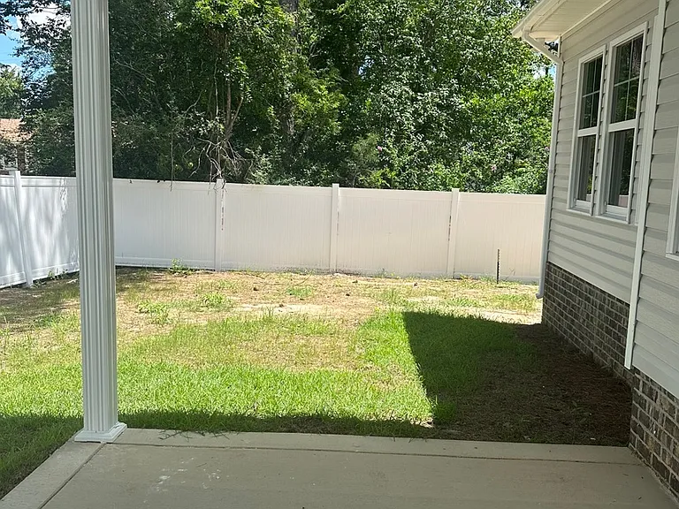 645 Glensford Dr — Photo 12
