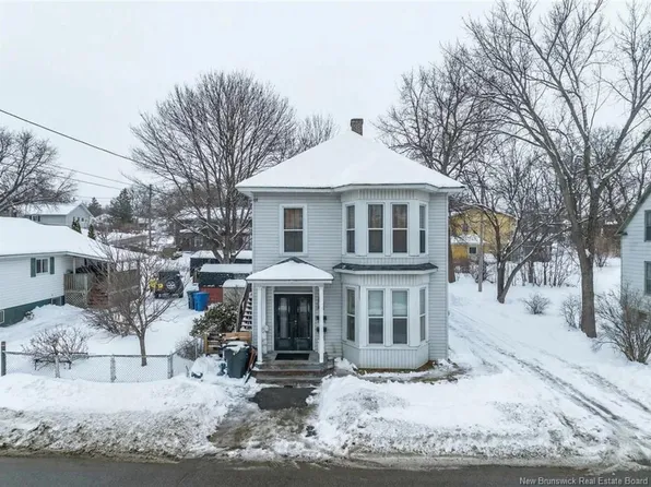 204 Duke St, Miramichi, NB E1N 1J1