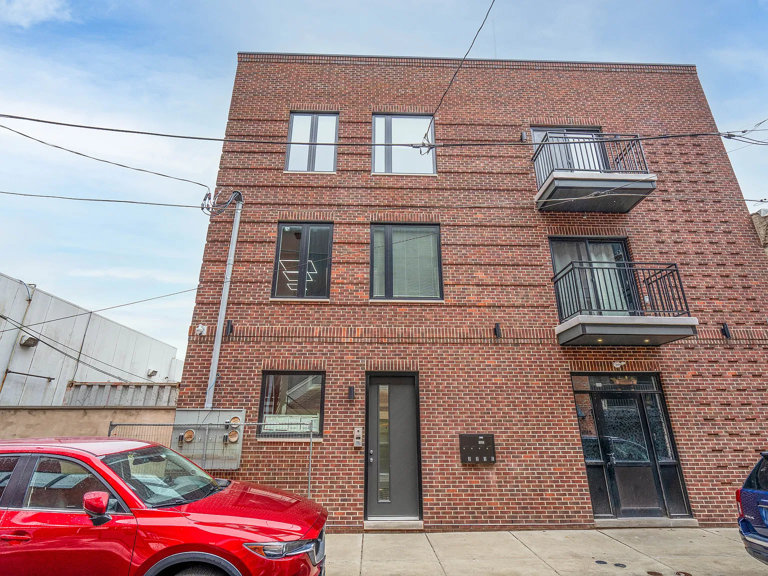 2 bed, 800 sqft, $1,800 — Photo 2