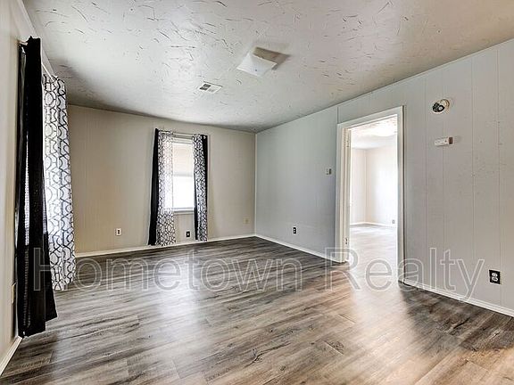 4th image of 1700 Miramar Blvd