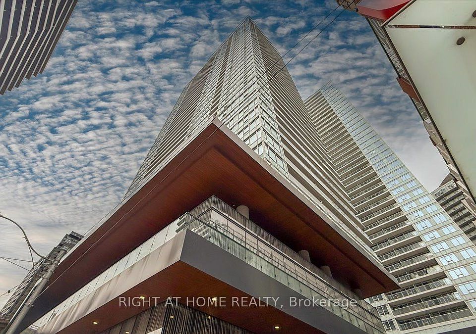 1st image of 19 Bathurst St #3011