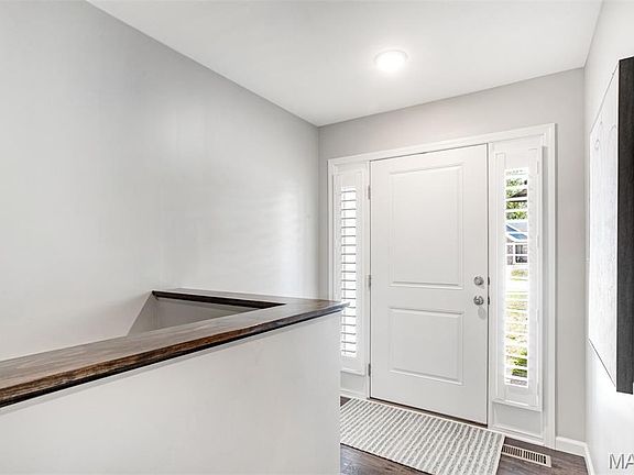 4th image of 4356 S Bend Ct
