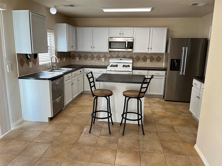 21207 Barker Canyon Ln — Photo 18