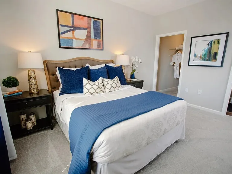 Elan Park Apartments — Photo 7