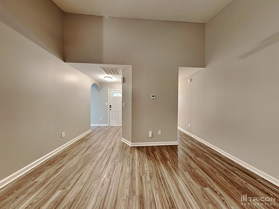 3rd image of 2530 Pheasant Chase Ln
