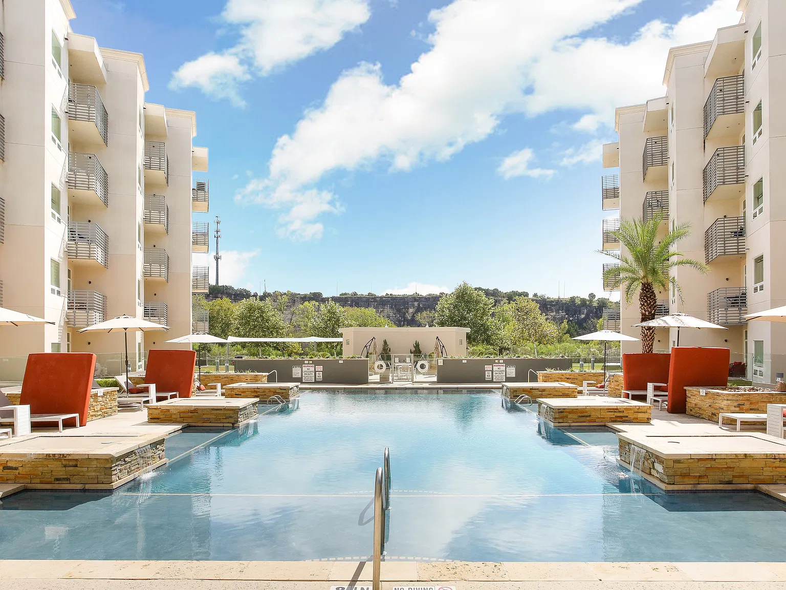 Upscale Living Near La Cantera — Photo 3