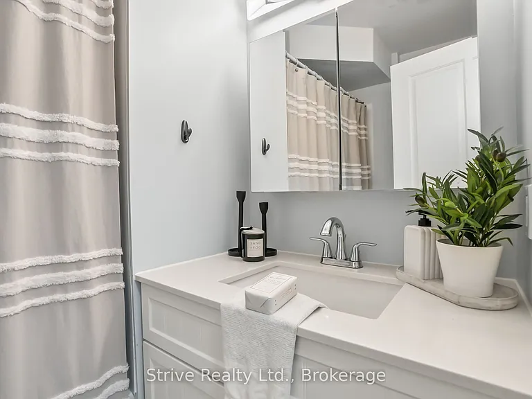 23 Cherry Blossom Cres #UPPER — Photo 17