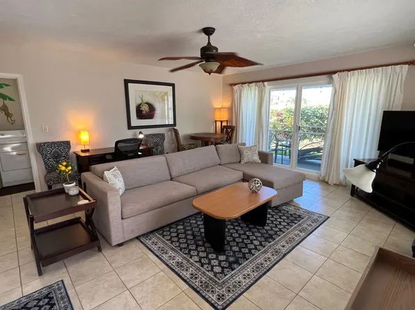 1359 Hiahia St #A, Wailuku, HI 96793