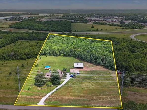 34860 W 95th St, De Soto, KS 66018