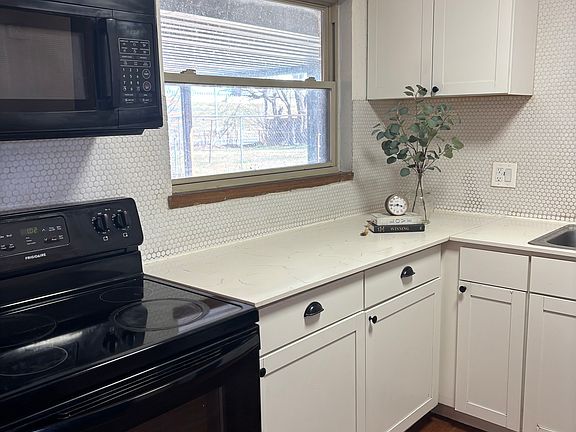 4th image of 4305 Woodedge Dr
