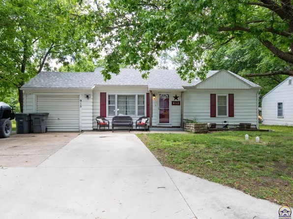 915 Lakeview St, Emporia, KS 66801