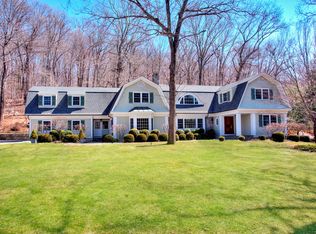 99 Hickok Rd, New Canaan, CT 06840