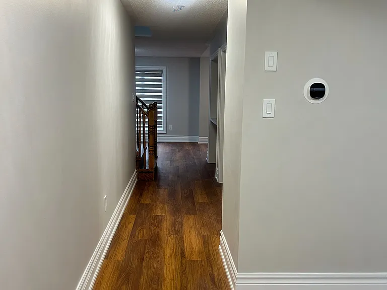 56 Coyote Cres #MAIN — Photo 3